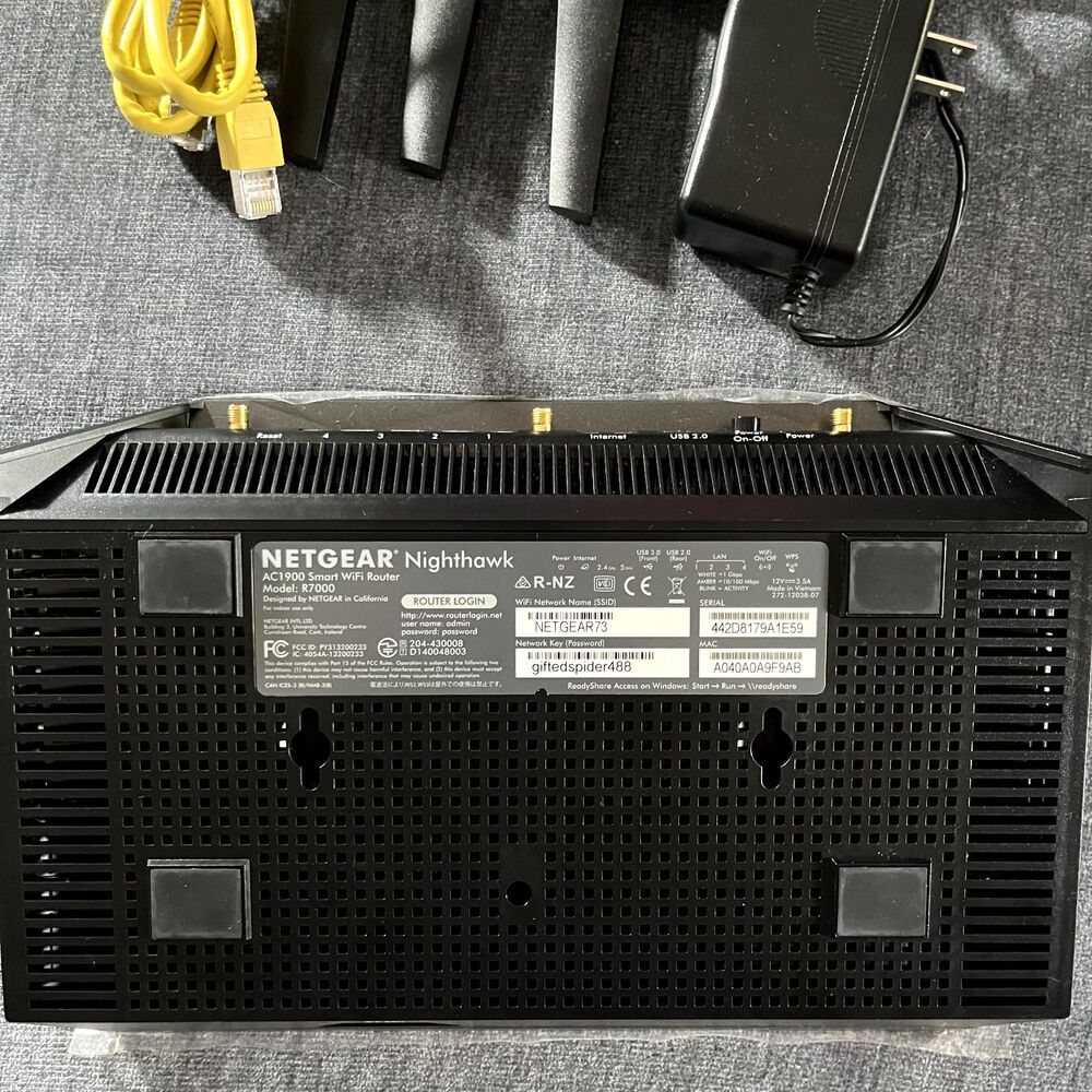 Netgear Nighthawk AC1900 Smart Wifi Router Model R7000 - Picture 3 of 7